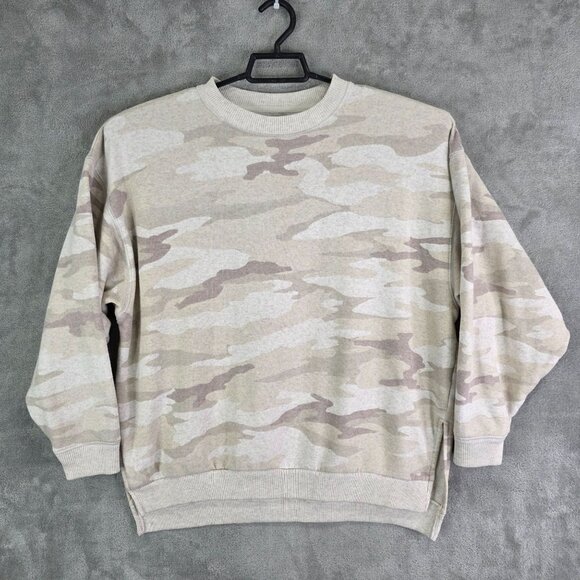 Womens American Eagle Beige Camo Print Jegging Fit Sweatshirt Crew Neck Size XS - Picture 2 of 9